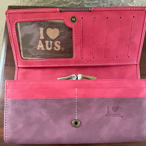 I ❤️ Aus Pink and Purple Wallet - Picture 2 of 6